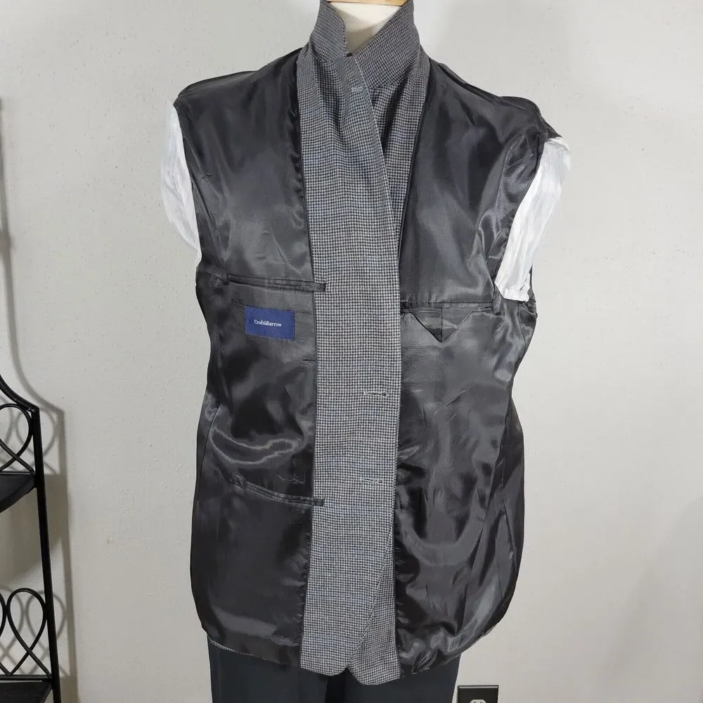 Croft‎ Barrow Men's Sport Coat Blazer Two Button Gray Houndstooth Poly Blend 44R